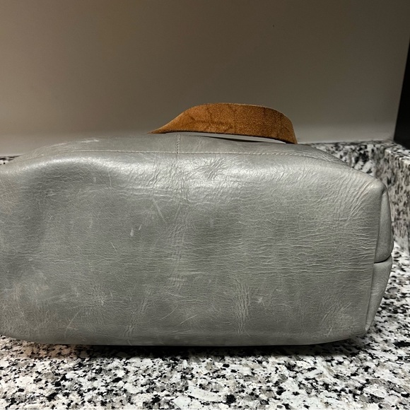 VermutAtelier (Etsy) Handmade Full Grain Leather Tote Bag Zip Closure - Grey - Picture 4 of 16